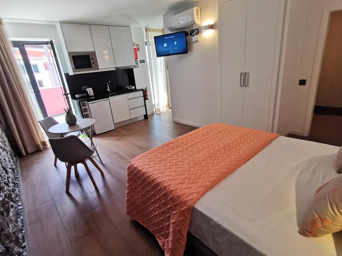 Charming Studios In Calheta Beach - Villa Esmeralda Екстер'єр фото